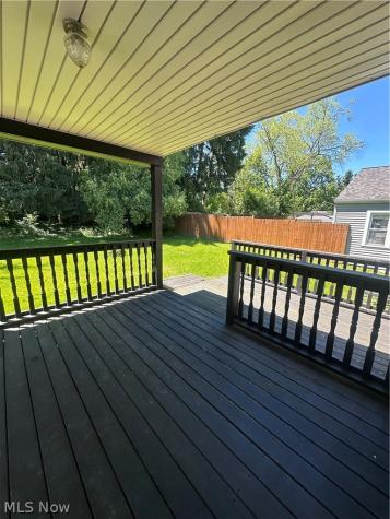 142 S Edgehill Youngstown OH 44515
