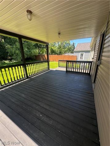 142 S Edgehill Youngstown OH 44515