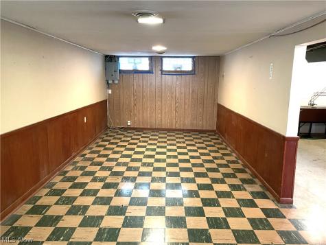 28532 Lake Shore Boulevard Willowick OH 44095