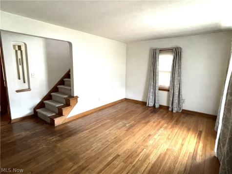 28532 Lake Shore Boulevard Willowick OH 44095