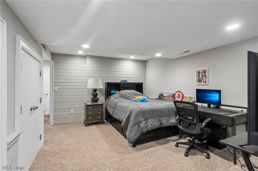708 Arbor Way Aurora OH 44202