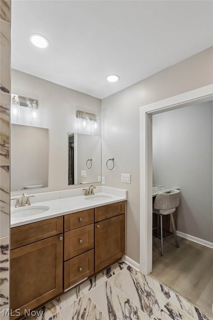 708 Arbor Way Aurora OH 44202
