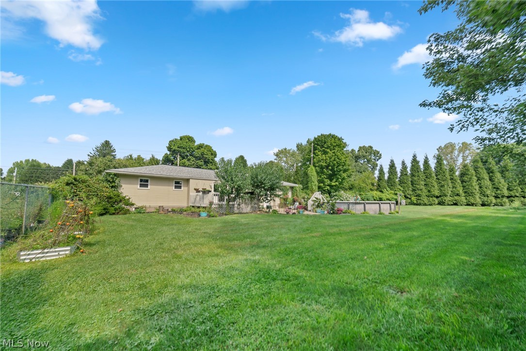 10461 Fort Laurens Road NW Bolivar OH 44612