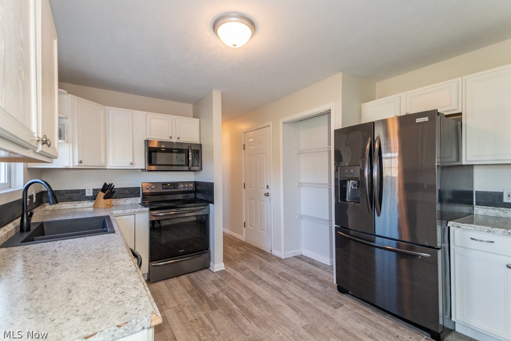1999 Beringer Place Harpersfield OH 44041