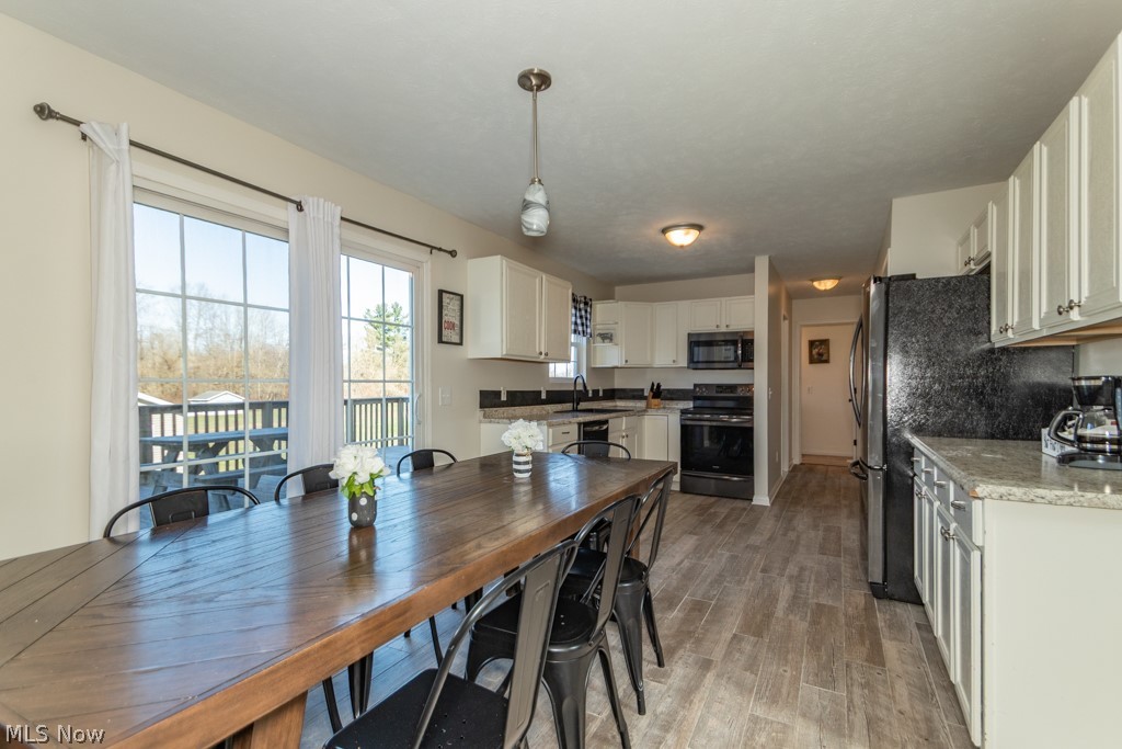 1999 Beringer Place Harpersfield OH 44041