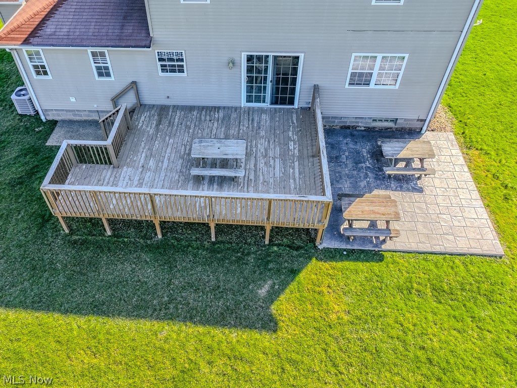1999 Beringer Place Harpersfield OH 44041