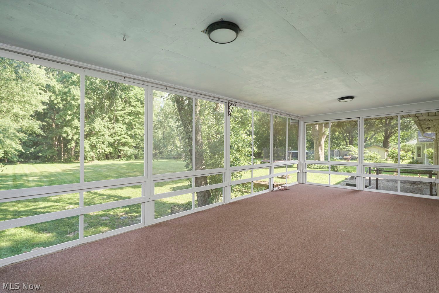 1097 Oak Tree Road Akron OH 44320