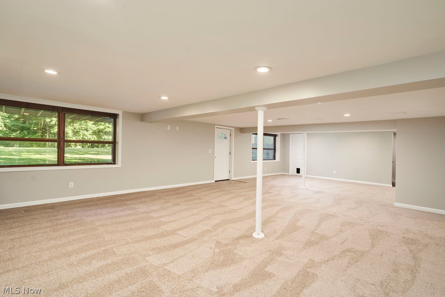 1097 Oak Tree Road Akron OH 44320