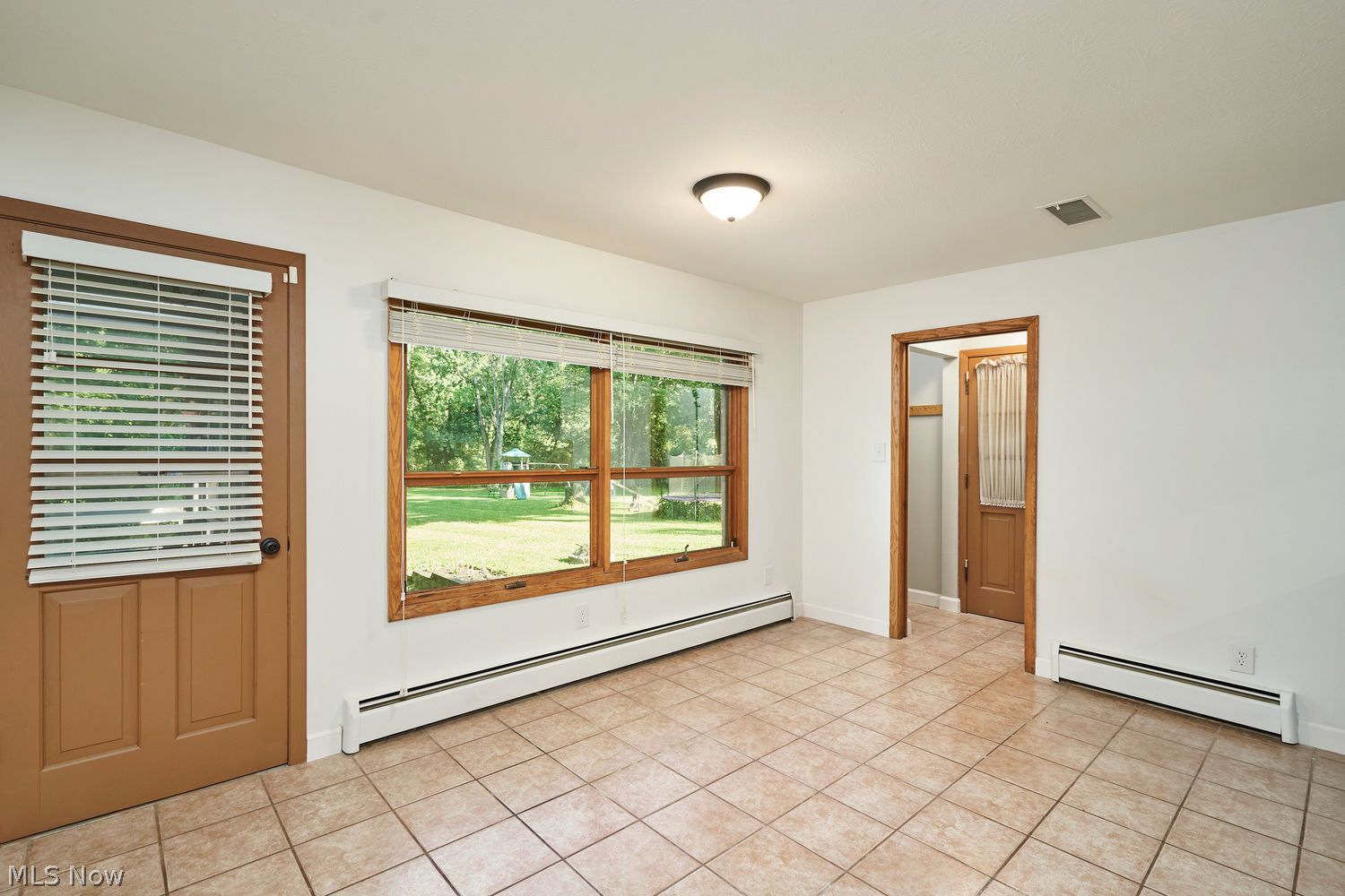 1097 Oak Tree Road Akron OH 44320