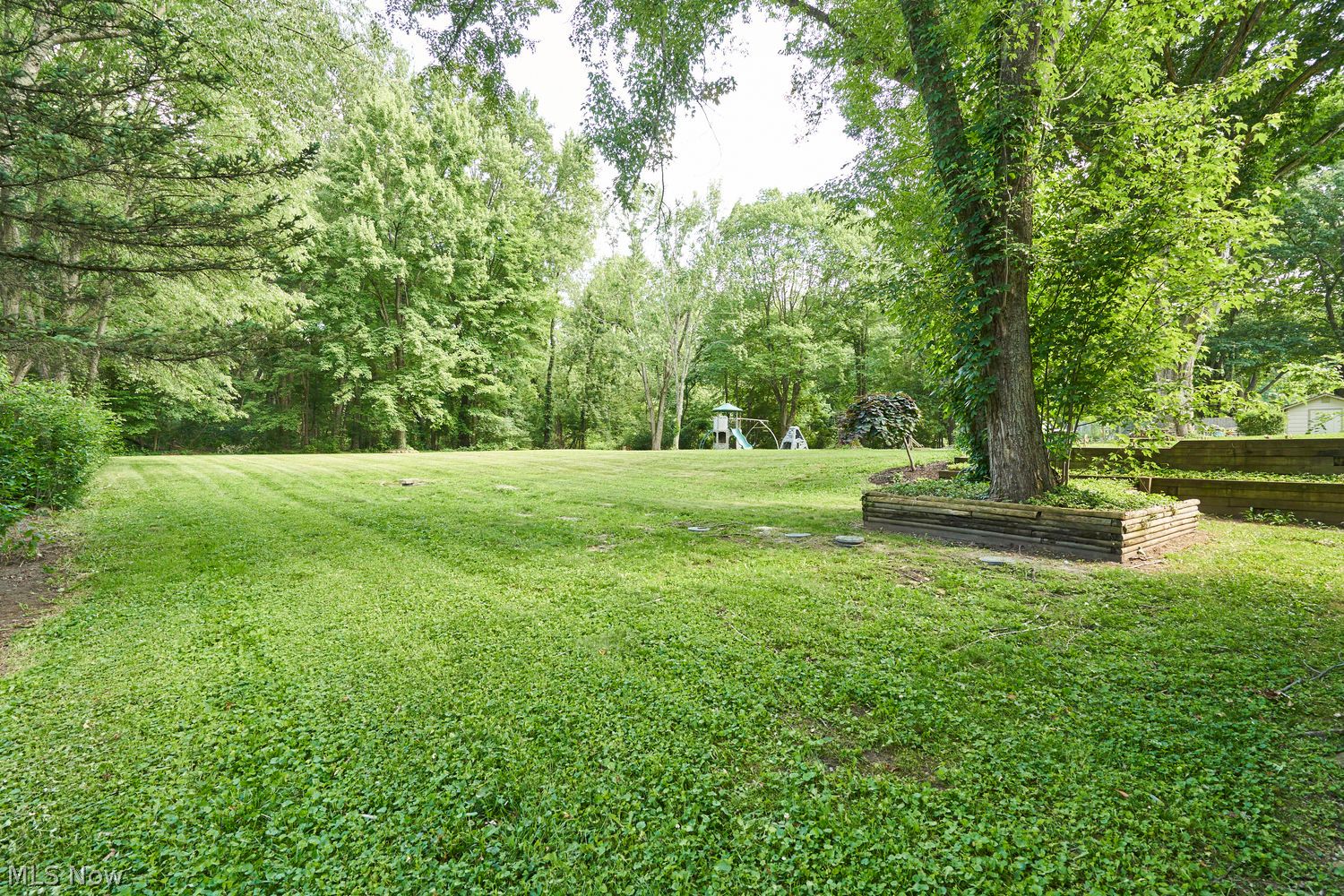 1097 Oak Tree Road Akron OH 44320