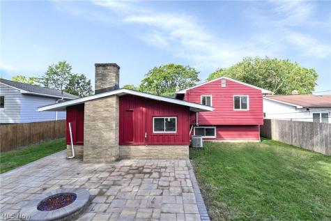 3637 Hunter Drive North Olmsted OH 44070