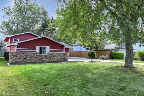 3637 Hunter Drive North Olmsted OH 44070