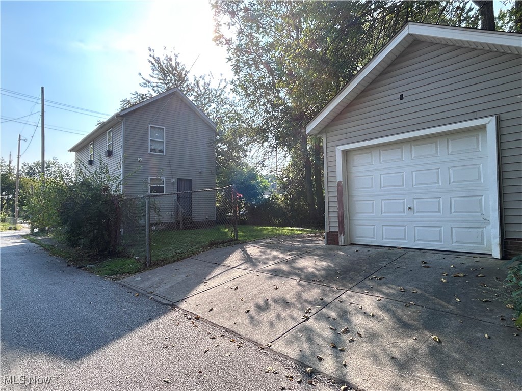 1190 E 112th Street Cleveland OH 44108
