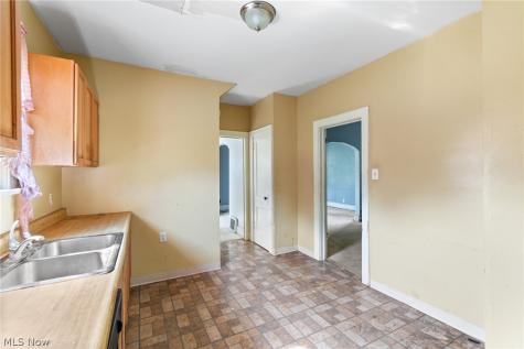 2203 5th Street NE Canton OH 44704