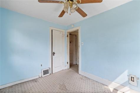 2203 5th Street NE Canton OH 44704