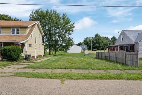 2203 5th Street NE Canton OH 44704