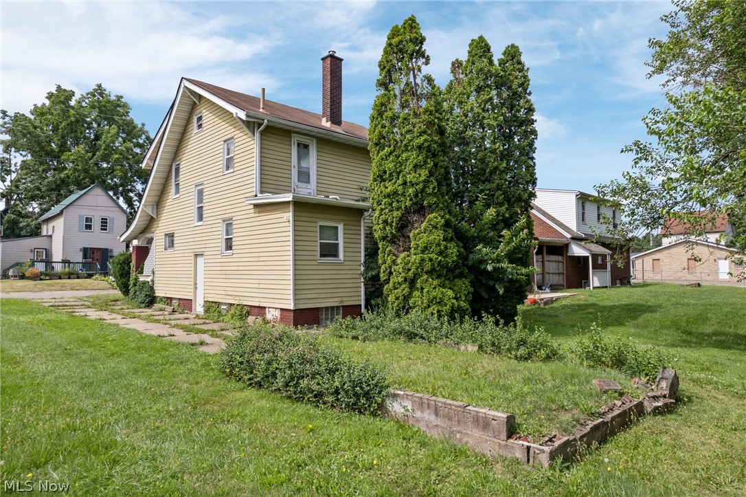 2203 5th Street NE Canton OH 44704