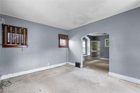 2203 5th Street NE Canton OH 44704