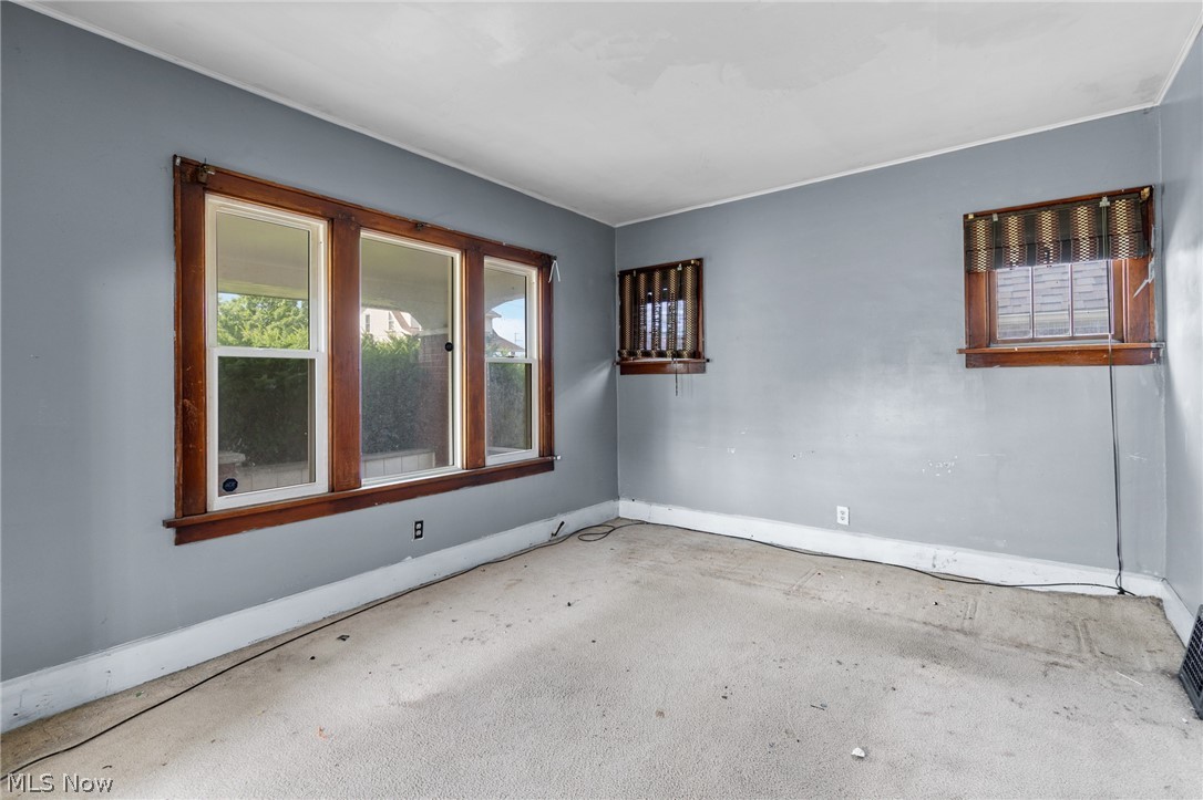 2203 5th Street NE Canton OH 44704