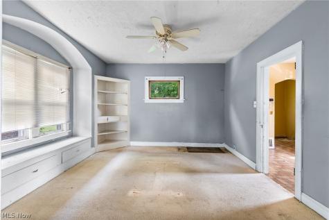 2203 5th Street NE Canton OH 44704