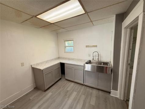 983 E 141st Street Cleveland OH 44110