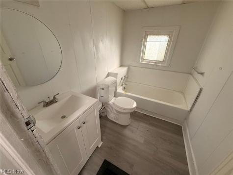 983 E 141st Street Cleveland OH 44110