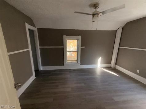983 E 141st Street Cleveland OH 44110