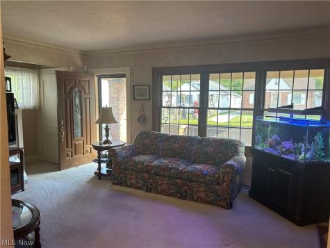 4710 Maplecrest Avenue Parma OH 44134