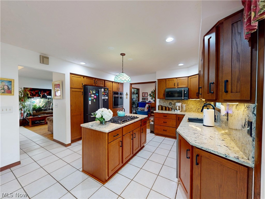 32145 Sedgefield Oval Solon OH 44139