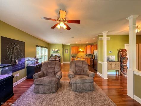 4892 Mandarin Drive Seville OH 44273
