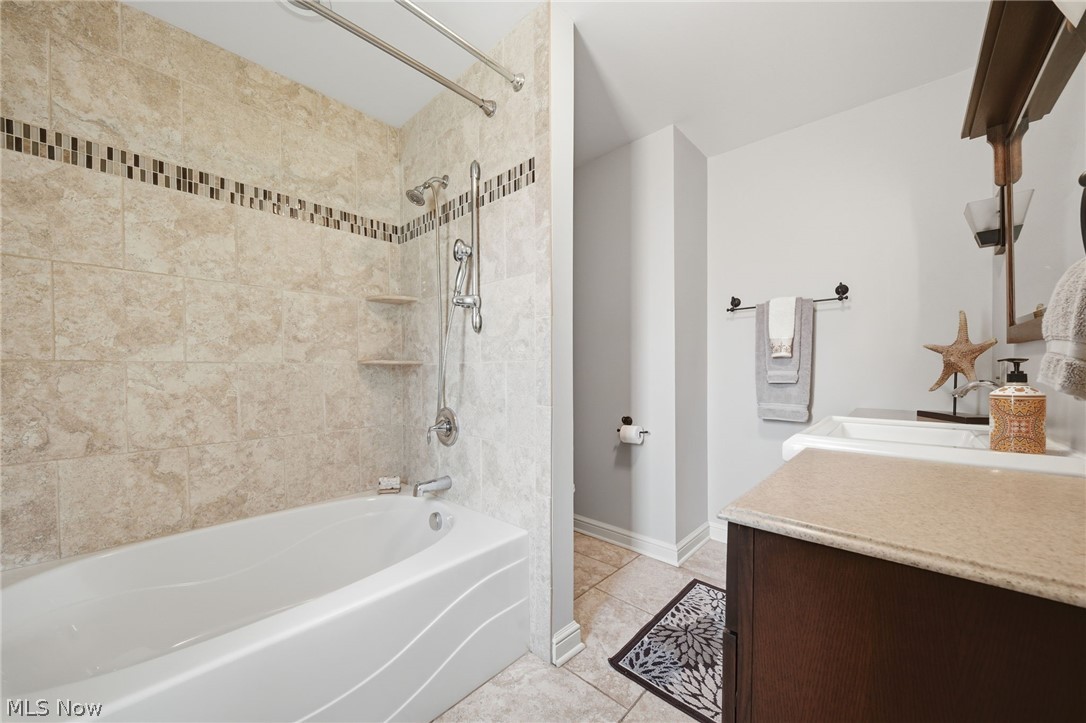 734 Knollwood Drive Ashtabula OH 44004
