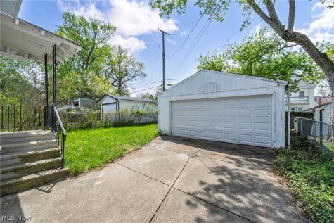 936 Selwyn Road Cleveland Heights OH 44112