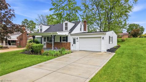2413 W Manor Avenue Youngstown OH 44514