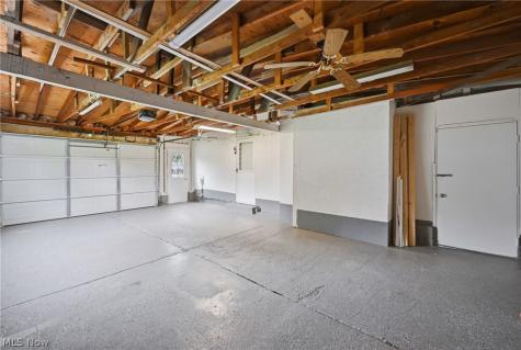 2413 W Manor Avenue Youngstown OH 44514