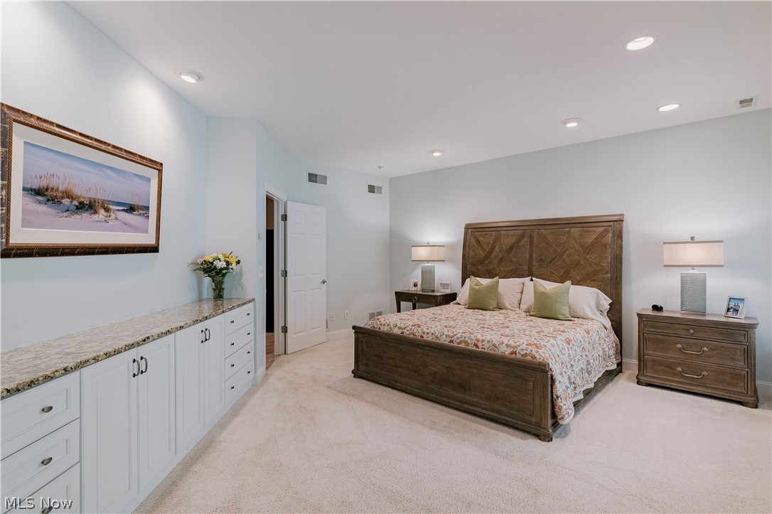 2816 Remington Point Aurora OH 44202