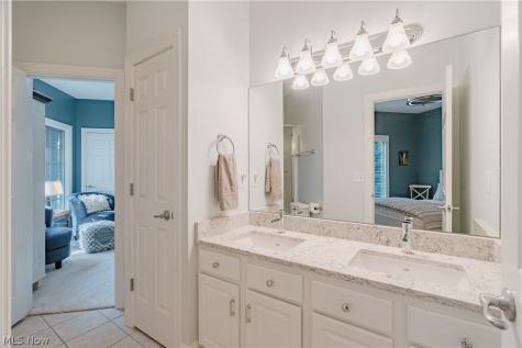 2816 Remington Point Aurora OH 44202