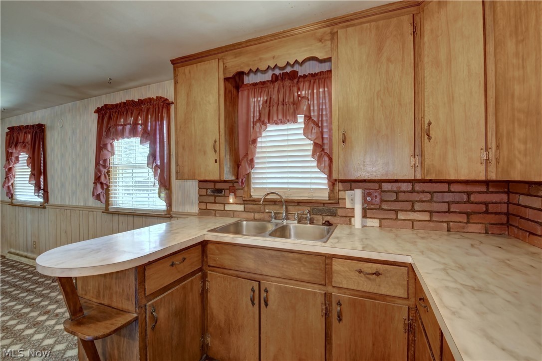 2933 Coventry Boulevard NE Canton OH 44705