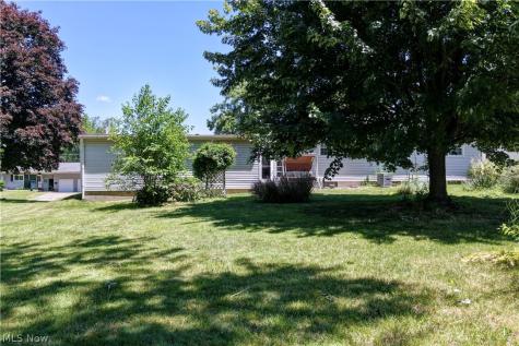 2933 Coventry Boulevard NE Canton OH 44705