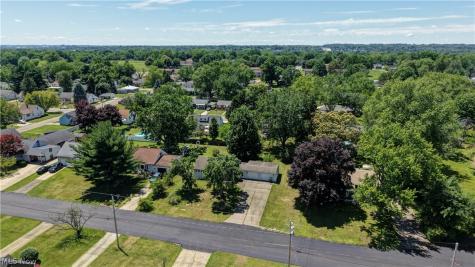 2933 Coventry Boulevard NE Canton OH 44705