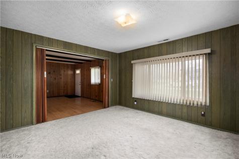 142 Parmely Avenue Elyria OH 44035