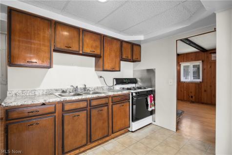142 Parmely Avenue Elyria OH 44035