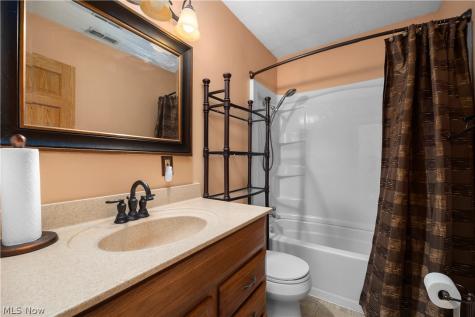142 Parmely Avenue Elyria OH 44035