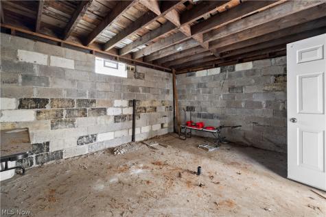 142 Parmely Avenue Elyria OH 44035