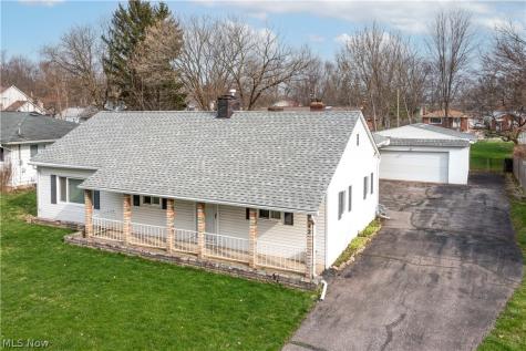142 Parmely Avenue Elyria OH 44035