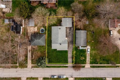 142 Parmely Avenue Elyria OH 44035