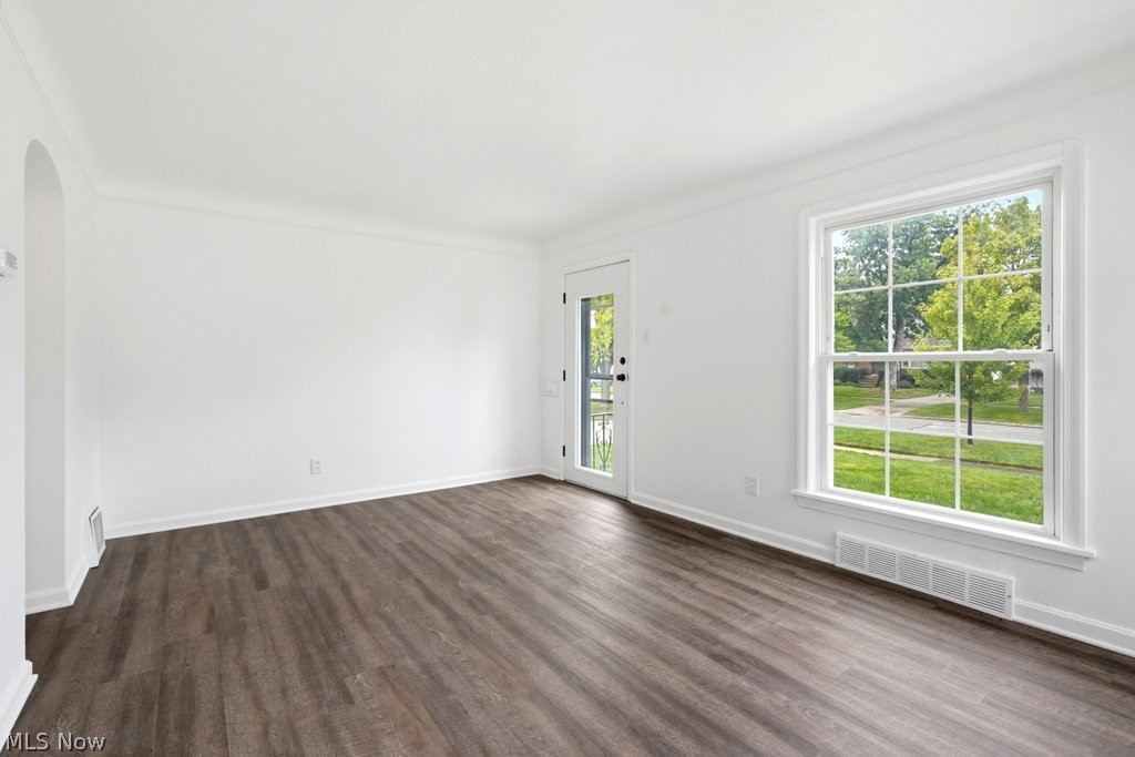 7513 Brookside Drive Brooklyn OH 44144