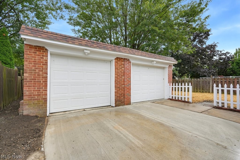 7513 Brookside Drive Brooklyn OH 44144