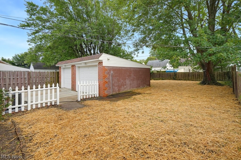 7513 Brookside Drive Brooklyn OH 44144