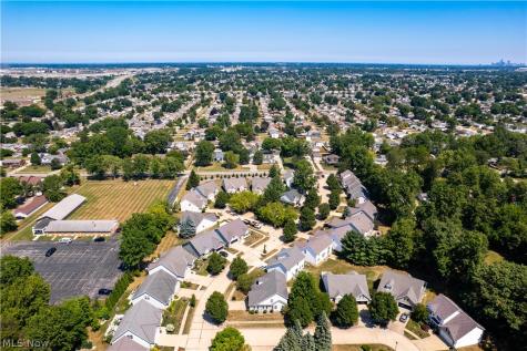 6651 Nantucket Lane Middleburg Heights OH 44130