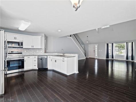 6651 Nantucket Lane Middleburg Heights OH 44130